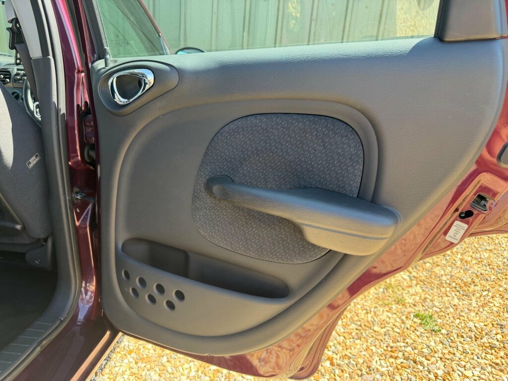 Chrysler Pt Cruiser 2.0 Classic Red #23