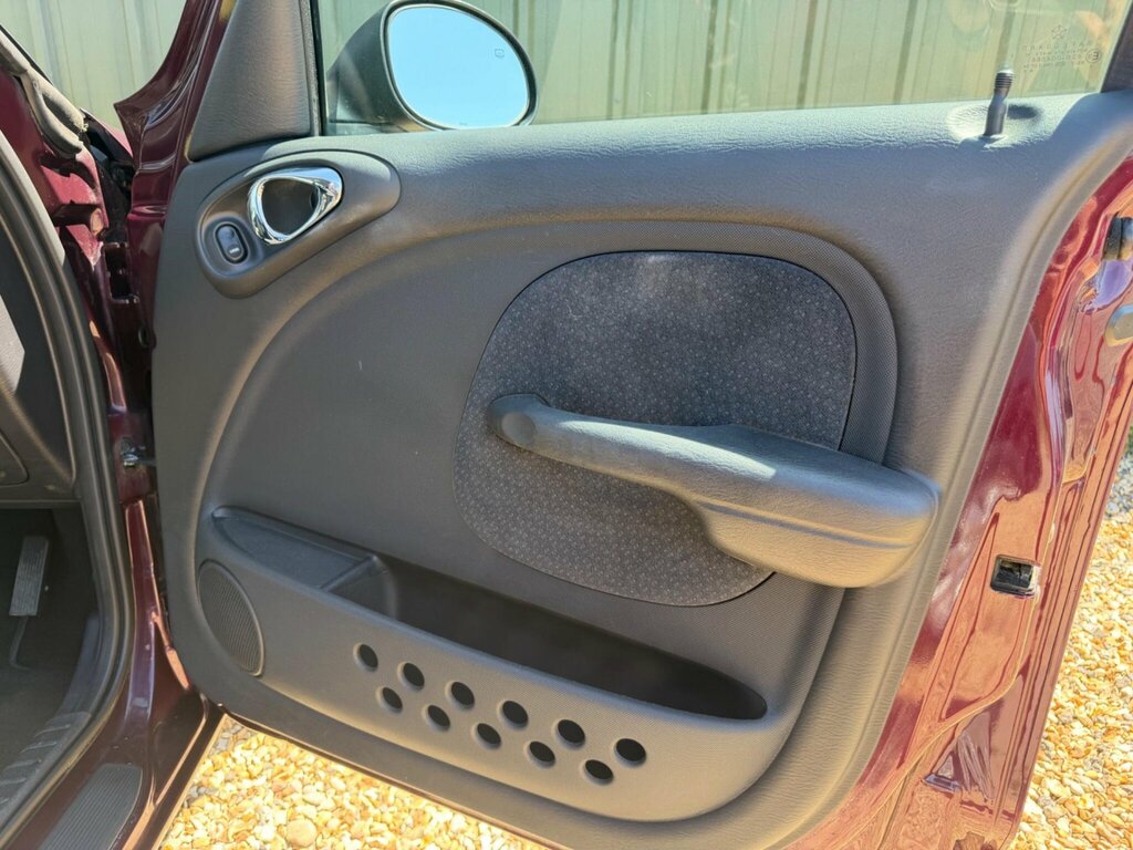 Chrysler Pt Cruiser 2.0 Classic Red #24