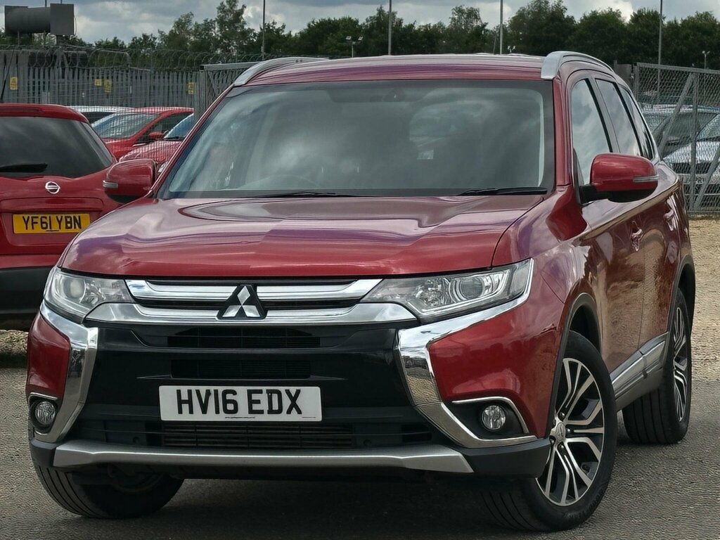 Mitsubishi Outlander 2.2 Di-d Gx3 Suv 4Wd Euro 6 147 P Red #4