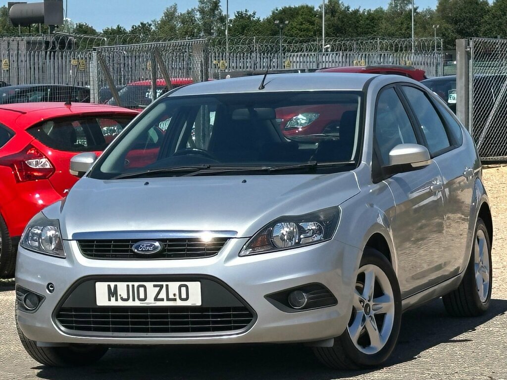 Ford Focus 1.6 Zetec Hatchback 161 Gkm, 9 Silver #2