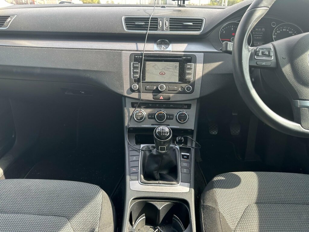 Volkswagen Passat 2.0 Tdi Bluemotion Tech Highline Dsg Silver #29