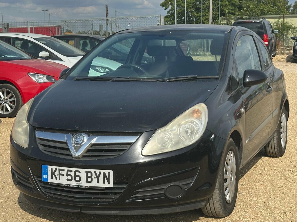 Vauxhall Corsa 1.2I 16V Sxi Red #4