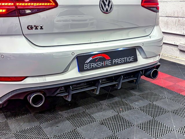 Volkswagen Golf Gti Clubsport Edition 40 Dsg In White With 78K F White #19