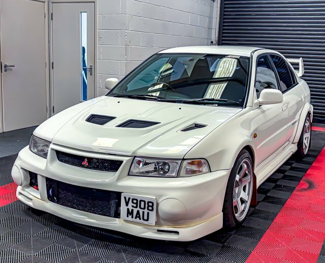 Mitsubishi Lancer Evolution VI Black #9