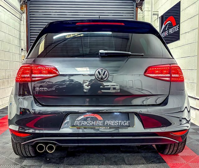 Volkswagen Golf Gt Edition Tdi Bluemotion Technology White #16