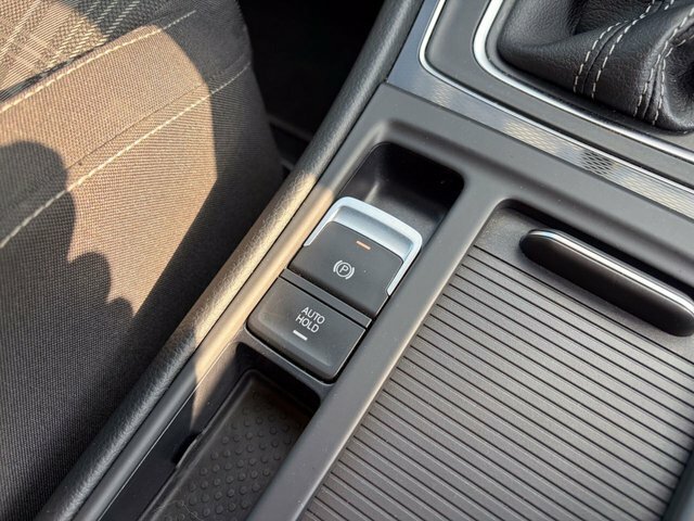 Volkswagen Golf Gt Edition Tdi Bluemotion Technology White #34