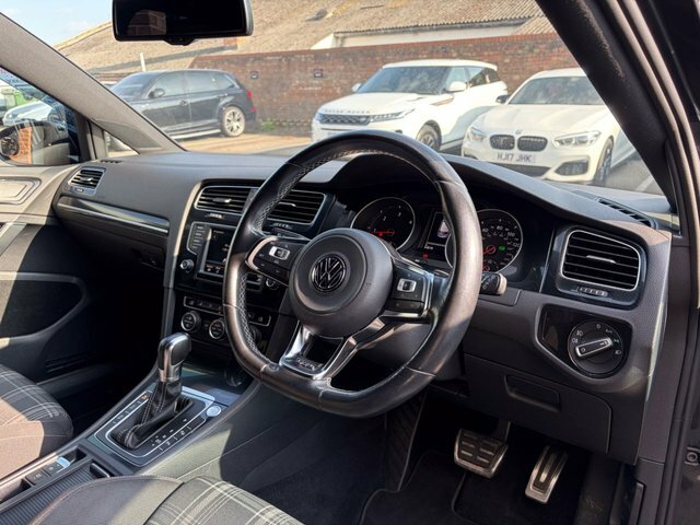 Volkswagen Golf Gt Edition Tdi Bluemotion Technology White #23