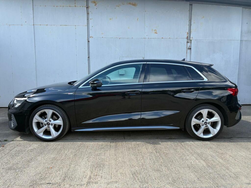 Audi A3 Hatchback 1.5 Tfsi 35 S Line Sportback S Tronic Eu KN71FSK Black #6