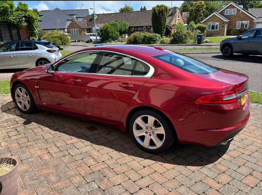 Jaguar XF 2.7D V6 Premium Luxury Euro 4 Red #4