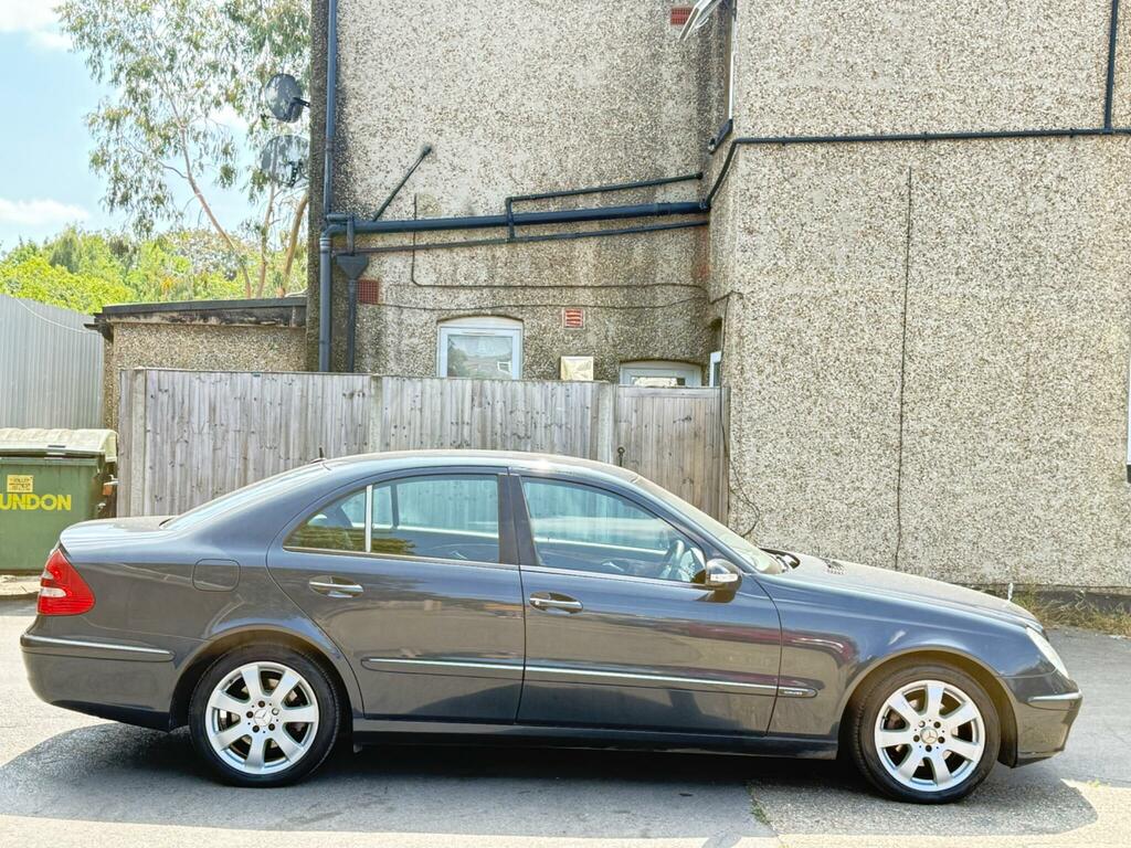 Mercedes-Benz E Class 1.8 E200 Kompressor Classic Saloon Silver #11