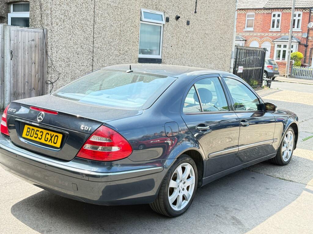 Mercedes-Benz E Class 1.8 E200 Kompressor Classic Saloon Silver #12