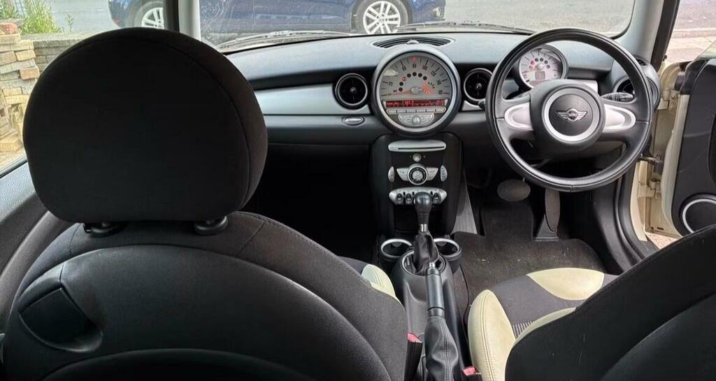 Mini Hatch 1.4 One Steptronic Euro 4 White #5