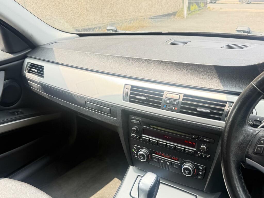 BMW 3 Series 320I Se Coupe Blue #20