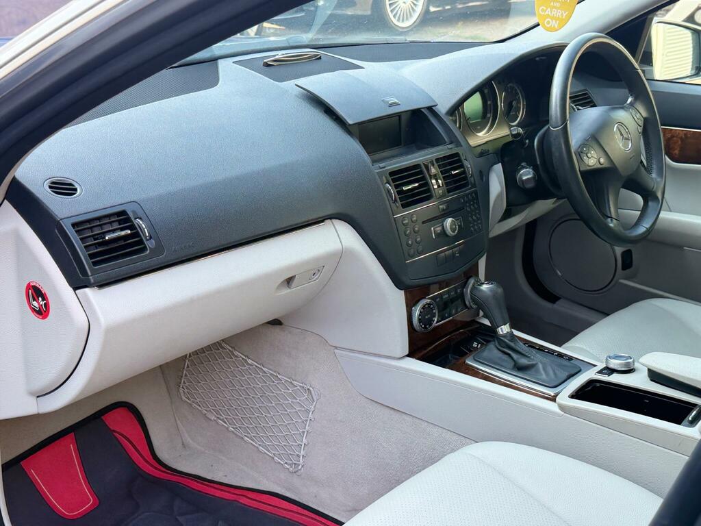 Mercedes-Benz C Class C200 Se Cdi Black #9