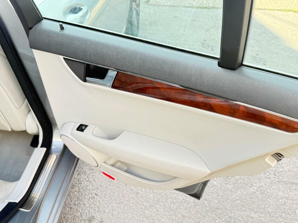 Mercedes-Benz C Class C200 Se Cdi Black #24
