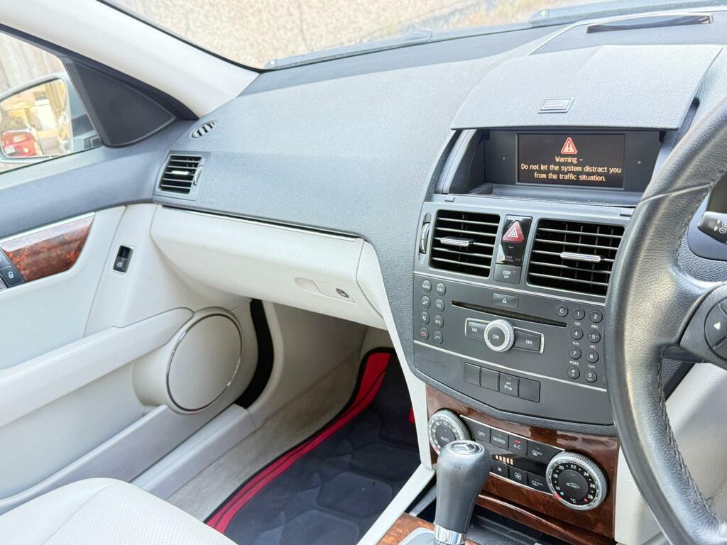 Mercedes-Benz C Class C200 Se Cdi Black #12