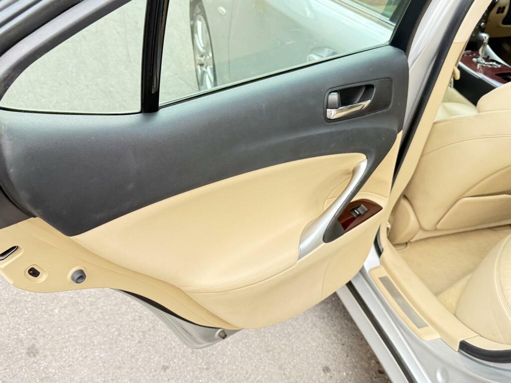 Lexus IS Saloon 2.5 250 Se-l 200606 Silver #13