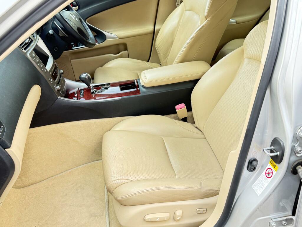 Lexus IS Saloon 2.5 250 Se-l 200606 Silver #10