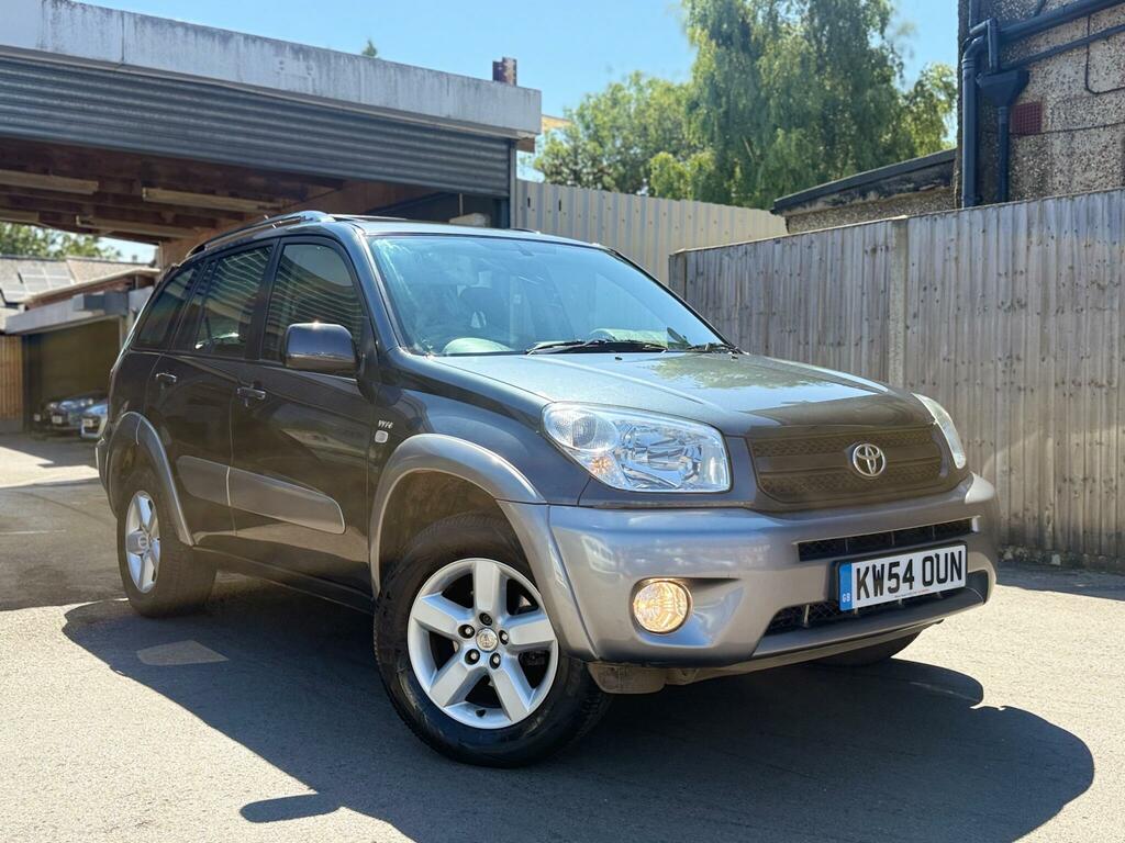Toyota Rav 4 2.0 Xt-r D-4d 114 Bhp Grey #37