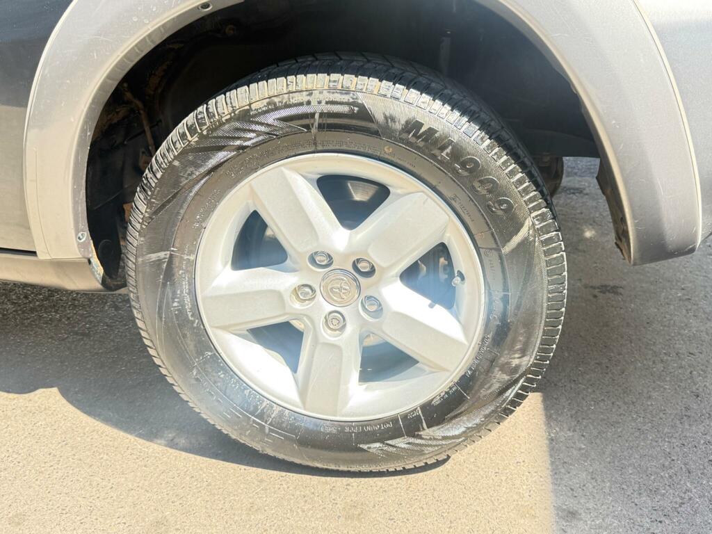 Toyota Rav 4 2.0 Xt-r D-4d 114 Bhp Grey #11