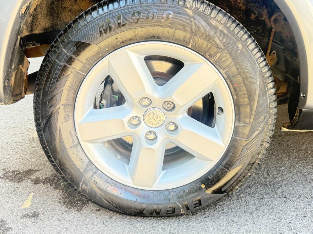 Toyota Rav 4 2.0 Xt-r D-4d 114 Bhp Grey #13