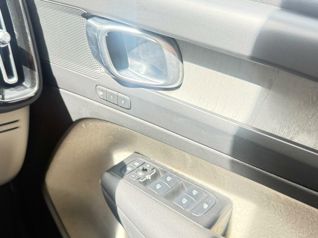 Volvo XC40 1.5L Inscription Black #41