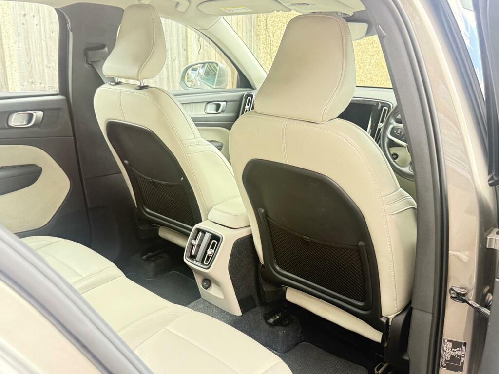 Volvo XC40 1.5L Inscription Black #25