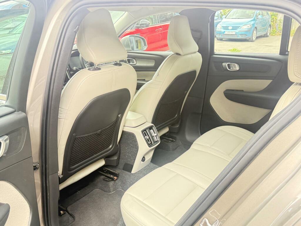 Volvo XC40 1.5L Inscription Black #18
