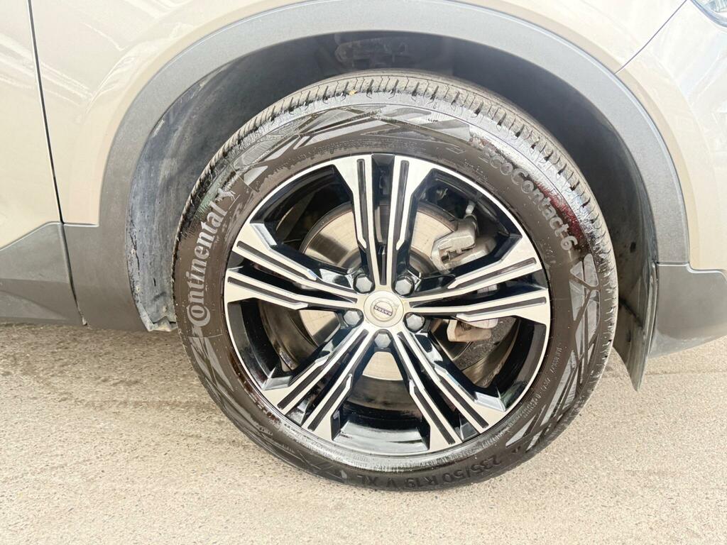Volvo XC40 1.5L Inscription Black #48