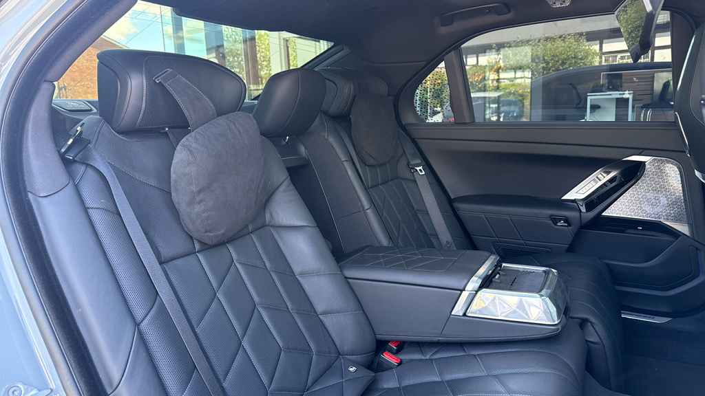 BMW 7 Series 3.0 M760e 22.1Kwh Xdrive Euro 6 Ss Black #26