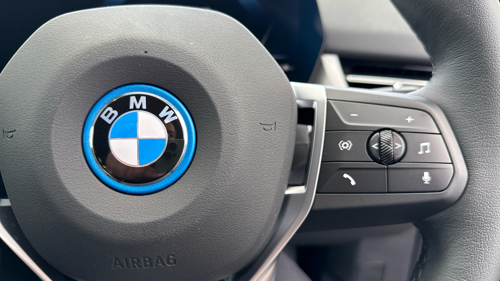 BMW iX1 20 66.5Kwh M Sport Edrive 11Kw Charger Blue #18