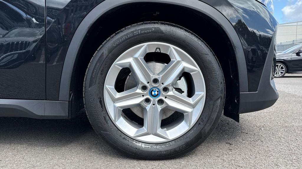 BMW iX1 20 66.5Kwh M Sport Edrive 11Kw Charger Blue #14
