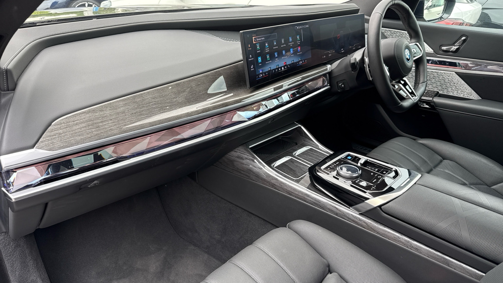 BMW i7 400Kw Xdrive60 M Sport 105.7Kwh Grey #7