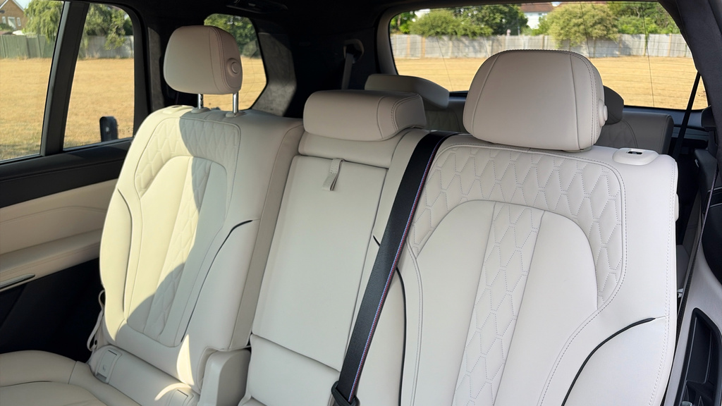 BMW X7 3.0 40I Mht M Grey #12