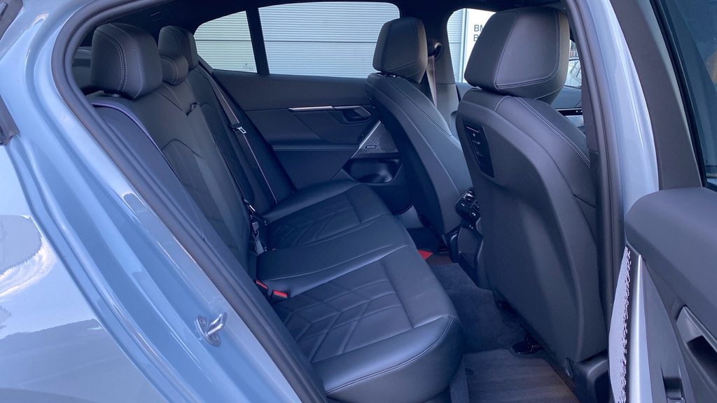 BMW 5 Series 520I M Sport 2024 Blue #12