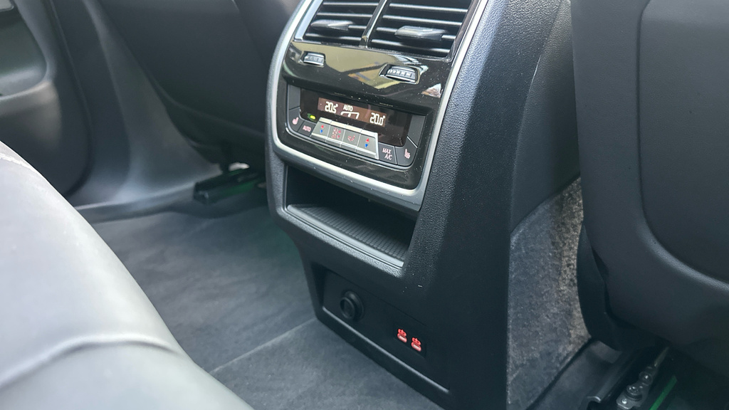 BMW X5 X5 Xdrive50e M Sport Black #33