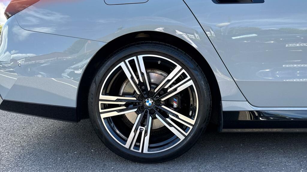 BMW 7 Series M760e Xdrive Ultimate Pack Black #14