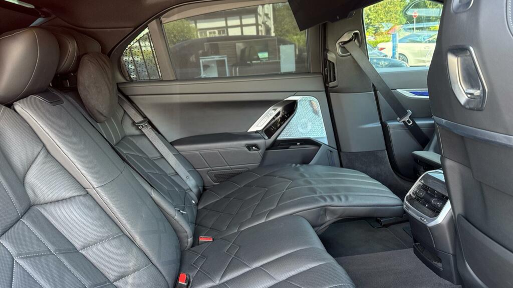 BMW 7 Series M760e Xdrive Ultimate Pack Black #44