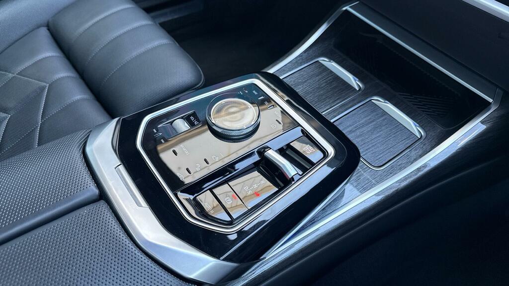 BMW 7 Series M760e Xdrive Ultimate Pack Black #10
