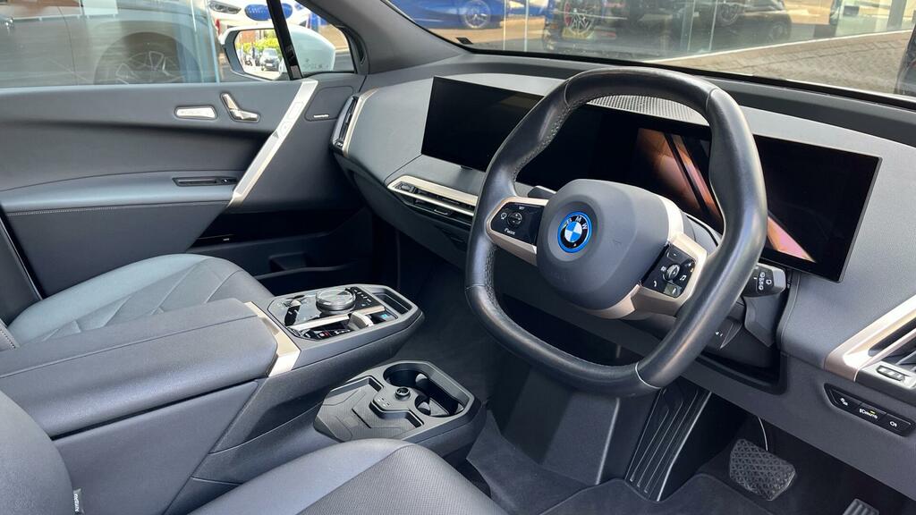 BMW iX M Sport White #6