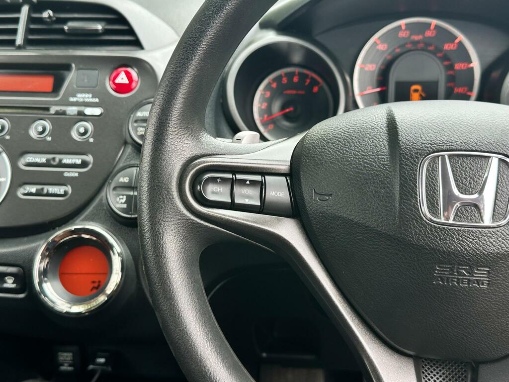 Honda Jazz 1.4 I-vtec Es Hatchback Cvt Euro 5 99 Red #20