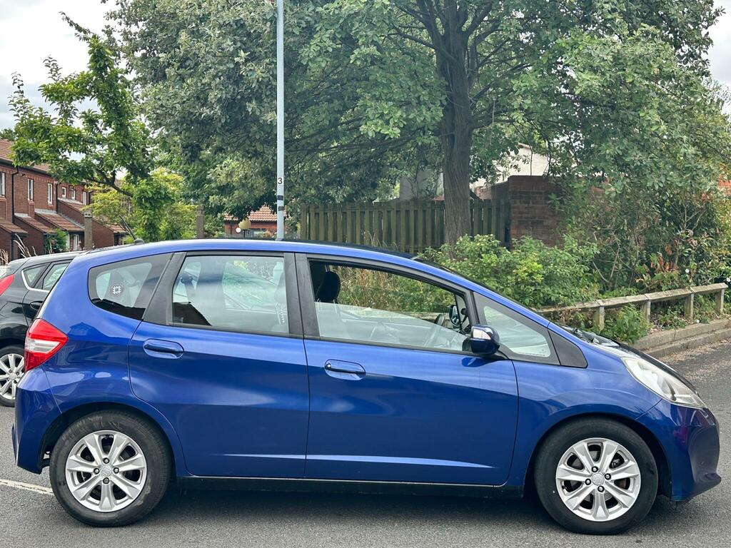 Honda Jazz 1.4 I-vtec Es Hatchback Cvt Euro 5 99 Red #11
