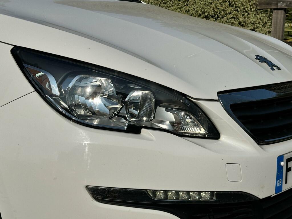 Peugeot 308 Hatchback  #14