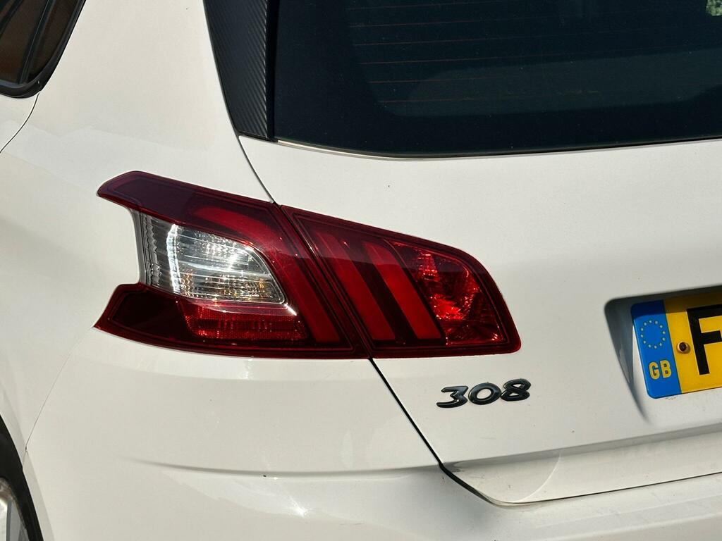 Peugeot 308 Hatchback  #15