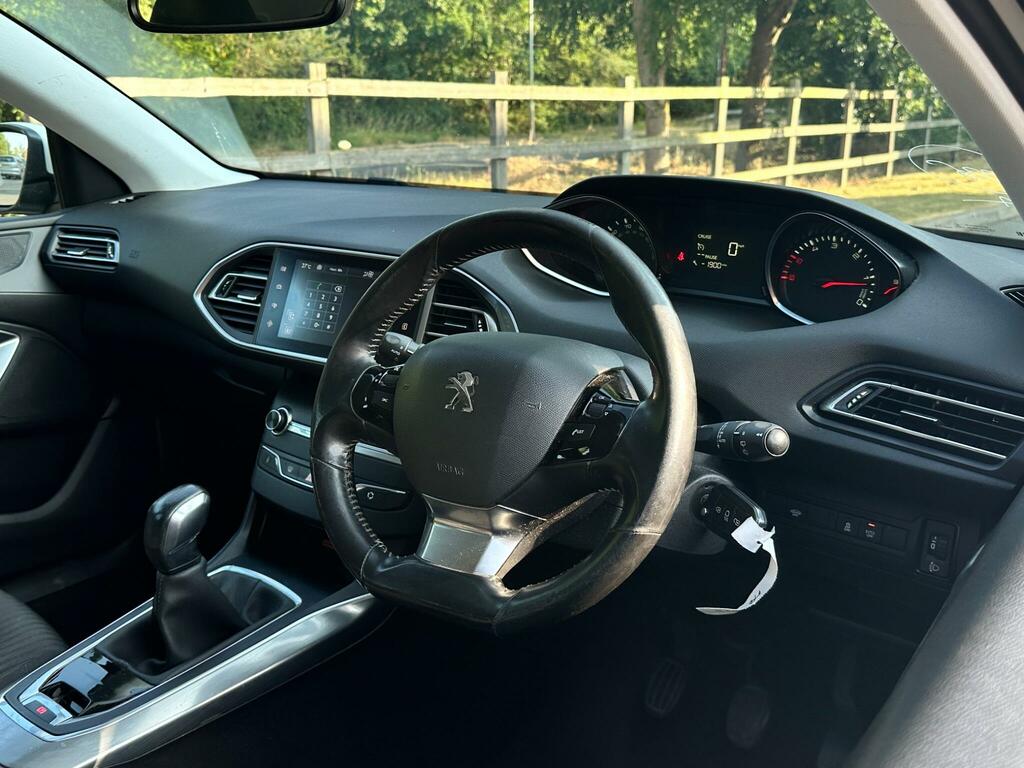 Peugeot 308 Hatchback  #17
