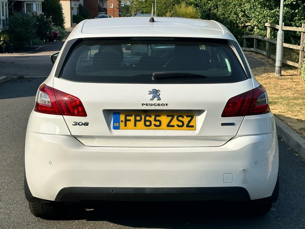 Peugeot 308 Hatchback  #11