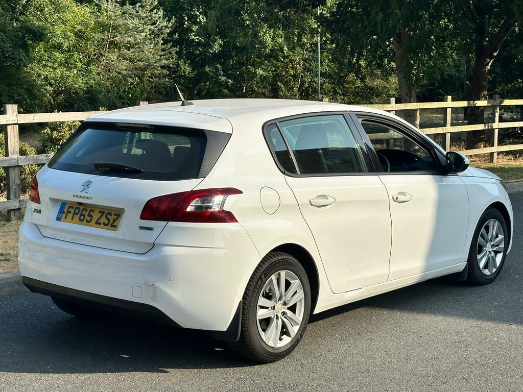 Peugeot 308 Hatchback  #12