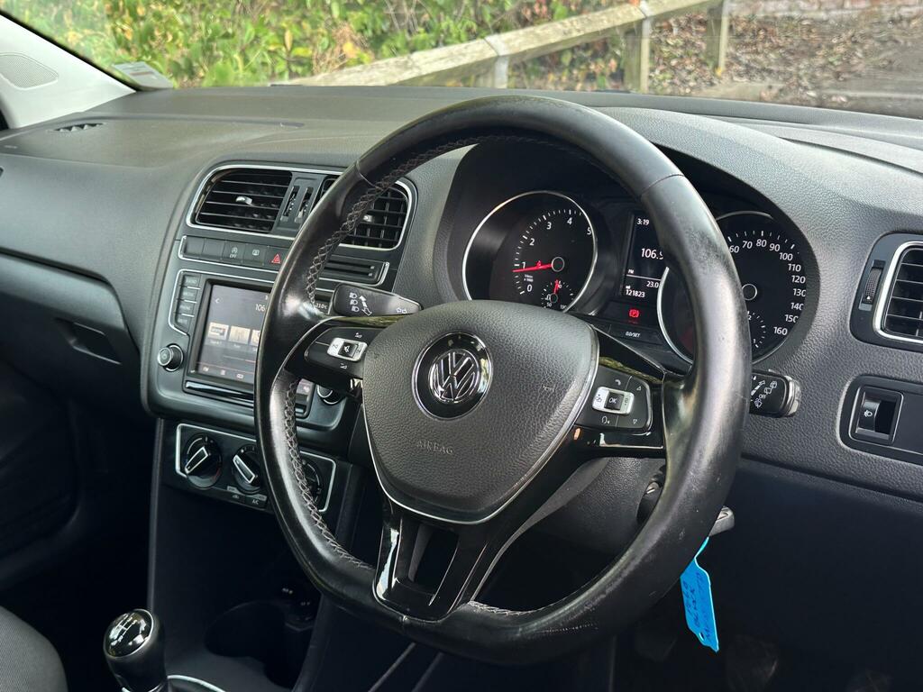 Volkswagen Polo Hatchback Silver #15