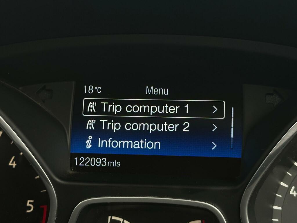 Ford Focus Hatchback 1.6 Tdci Titanium Euro 5 Ss 2015 Blue #36