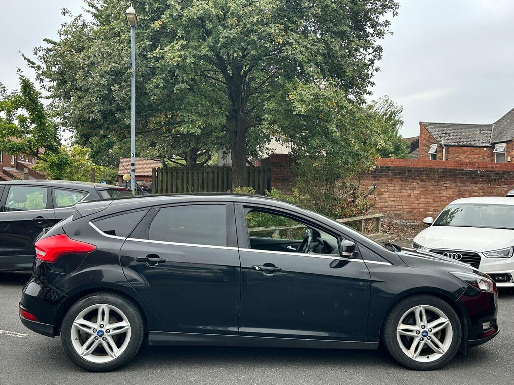 Ford Focus Hatchback 1.6 Tdci Titanium Euro 5 Ss 2015 Blue #8